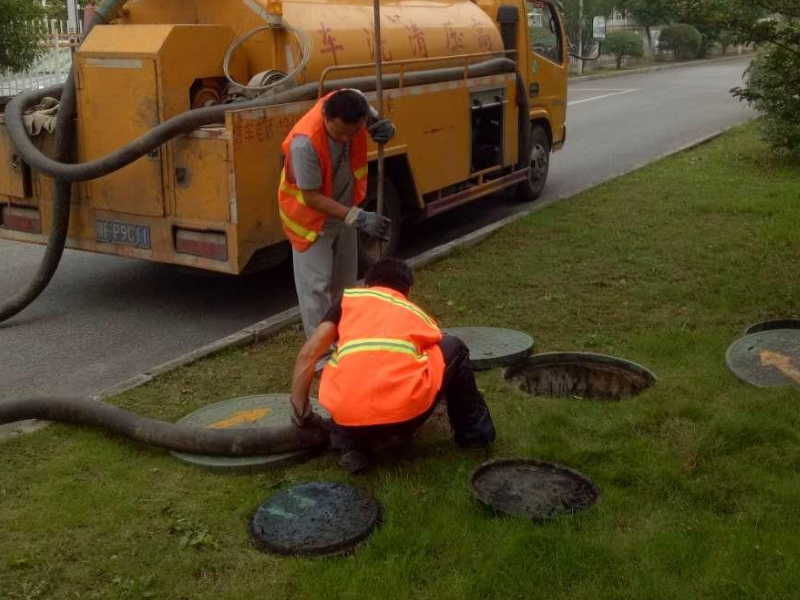 无锡市惠山区疏通管道 下水道 清理化粪池 抽粪